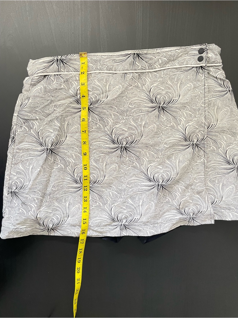 Patagonia White and Black Patterned Women's Skort